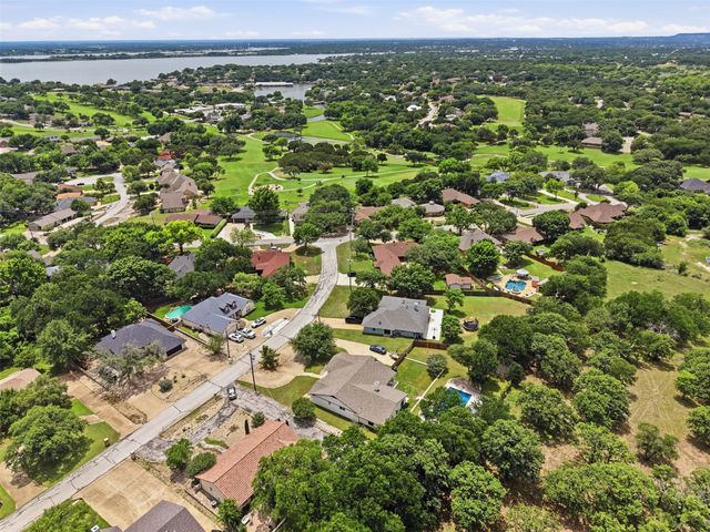 6514 Circo Drive, De Cordova, TX 76049