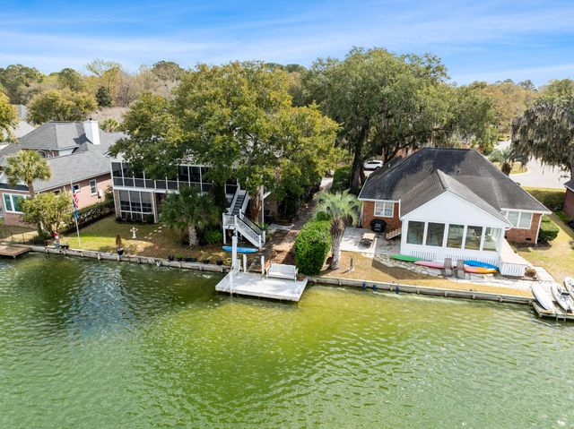 1418 Waterlily Drive, Mount Pleasant, SC 29464