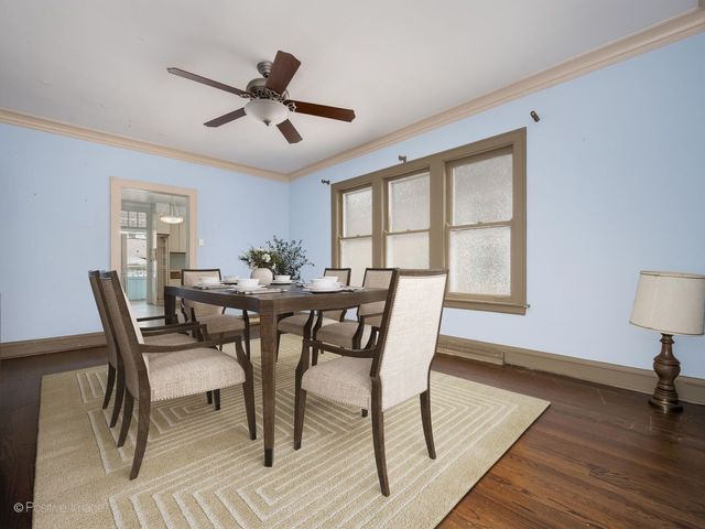 2542 W Coyle Avenue, Chicago, IL 60645