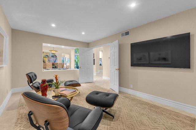 207 Bouquet Canyon Drive, Palm Desert, CA 92211