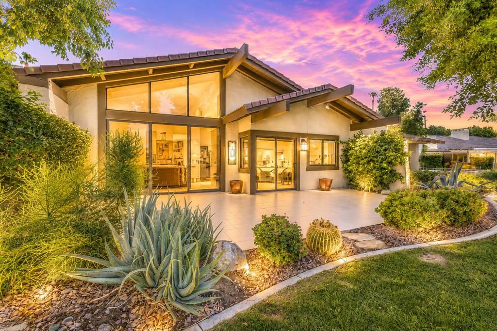 207 Bouquet Canyon Drive, Palm Desert, CA 92211