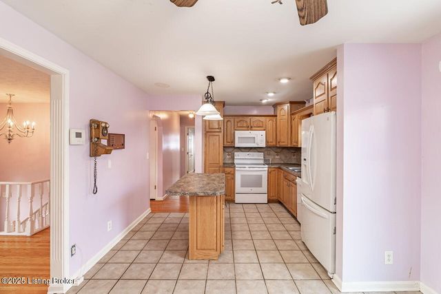 8203 Siesta Way, Louisville, KY 40219