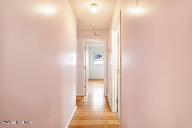 8203 Siesta Way, Louisville, KY 40219