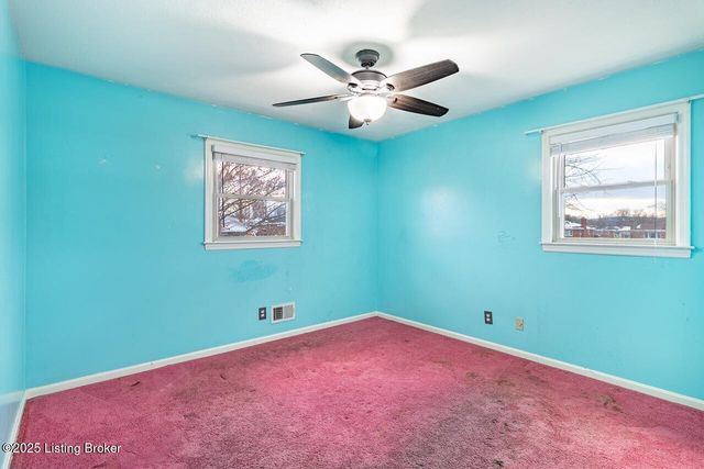 8203 Siesta Way, Louisville, KY 40219