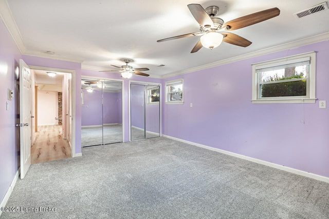 8203 Siesta Way, Louisville, KY 40219