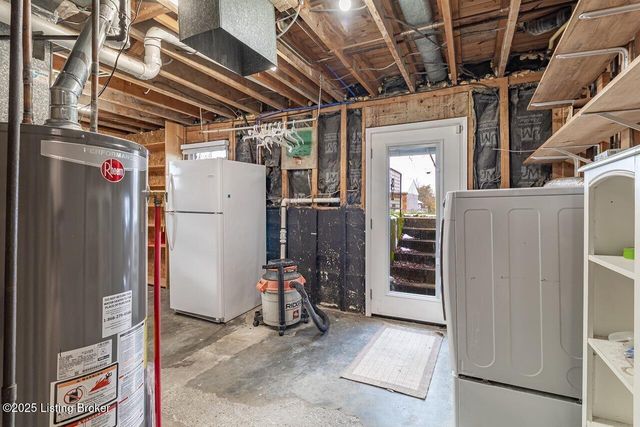 8203 Siesta Way, Louisville, KY 40219