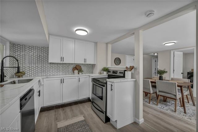 350 Kenilworth Road, Bay Village, OH 44140