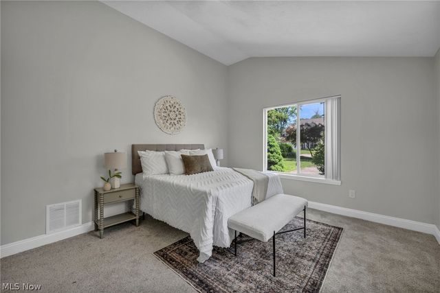 350 Kenilworth Road, Bay Village, OH 44140