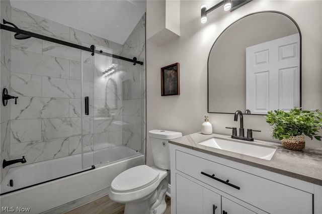 350 Kenilworth Road, Bay Village, OH 44140