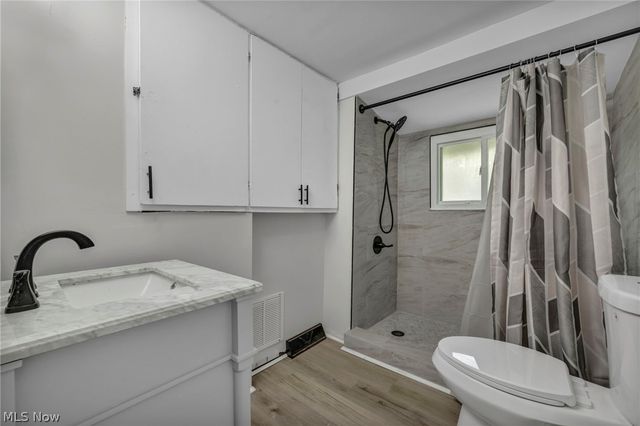 350 Kenilworth Road, Bay Village, OH 44140