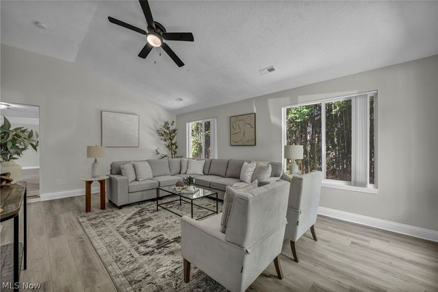 350 Kenilworth Road, Bay Village, OH 44140