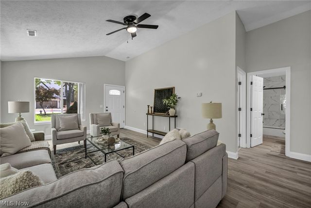 350 Kenilworth Road, Bay Village, OH 44140