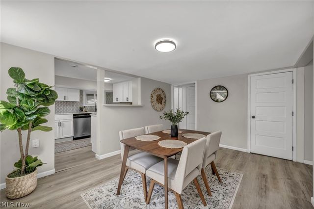 350 Kenilworth Road, Bay Village, OH 44140