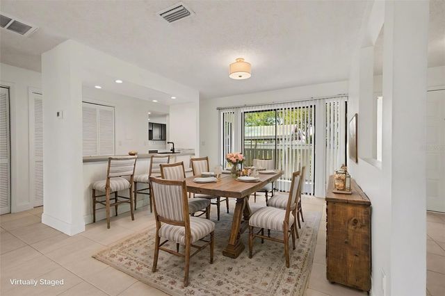 10 LESLEY LANE, Oldsmar, FL 34677