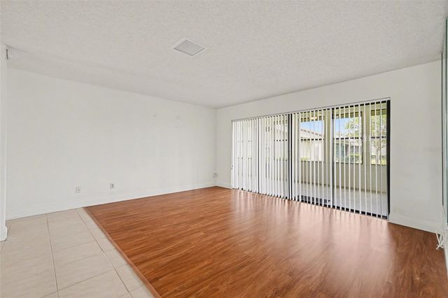 10 LESLEY LANE, Oldsmar, FL 34677