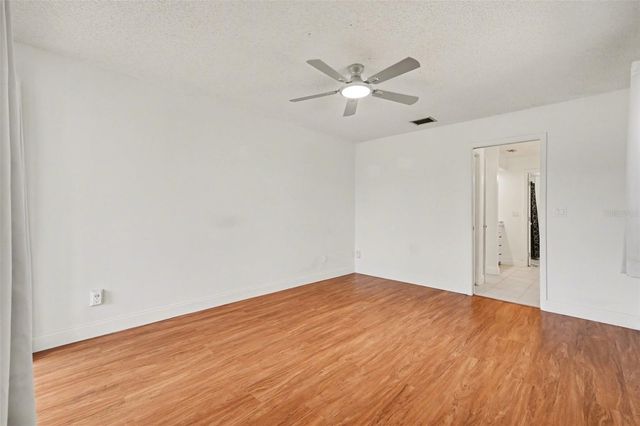 10 LESLEY LANE, Oldsmar, FL 34677