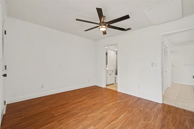 10 LESLEY LANE, Oldsmar, FL 34677