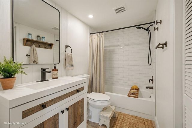 10 LESLEY LANE, Oldsmar, FL 34677