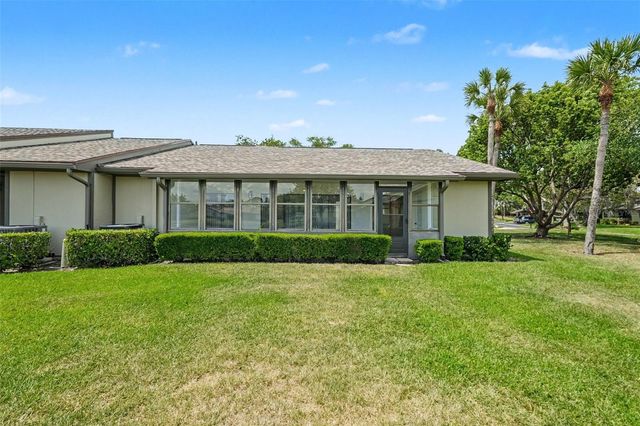 10 LESLEY LANE, Oldsmar, FL 34677