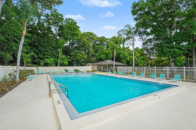 10 LESLEY LANE, Oldsmar, FL 34677