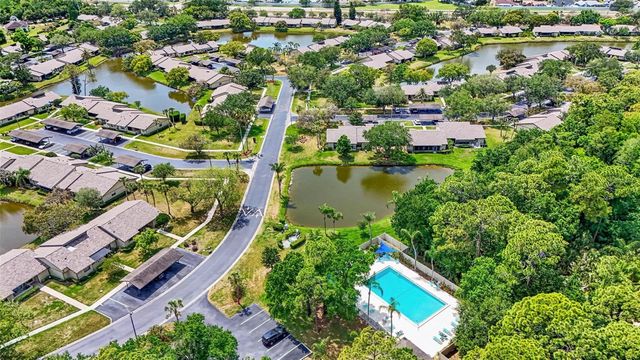 10 LESLEY LANE, Oldsmar, FL 34677