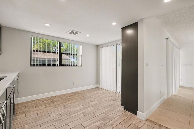 10 LESLEY LANE, Oldsmar, FL 34677