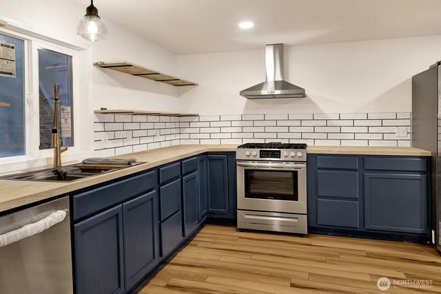 13574 S Green Street, Anacortes, WA 98221