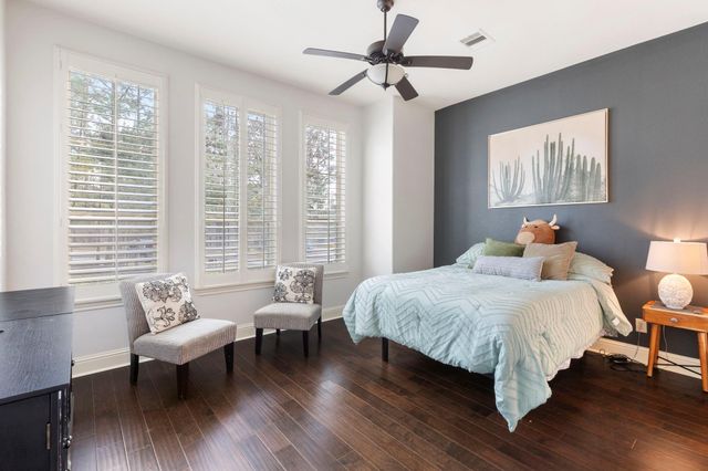 34130 Mill Creek Way, Pinehurst, TX 77362