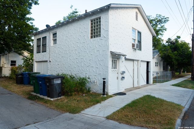 133 W HUISACHE AVE, San Antonio, TX 78212