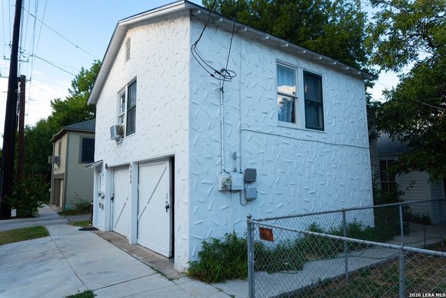 133 W HUISACHE AVE, San Antonio, TX 78212