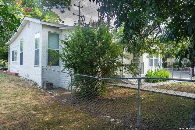 133 W HUISACHE AVE, San Antonio, TX 78212