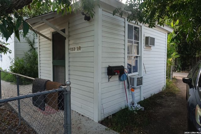 133 W HUISACHE AVE, San Antonio, TX 78212