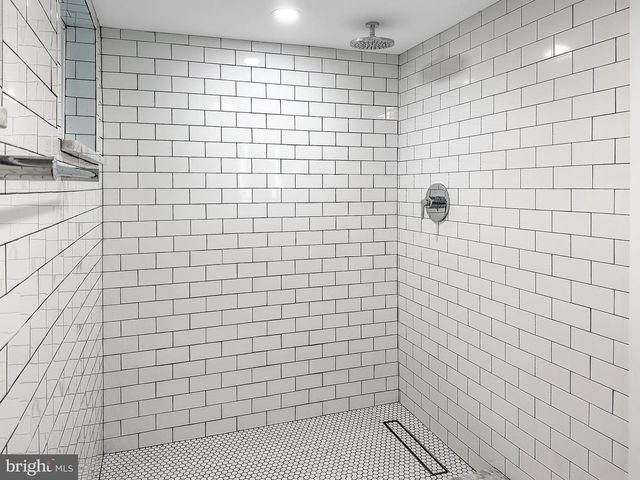 1209 GALLATIN ST NW, Washington, DC 20011