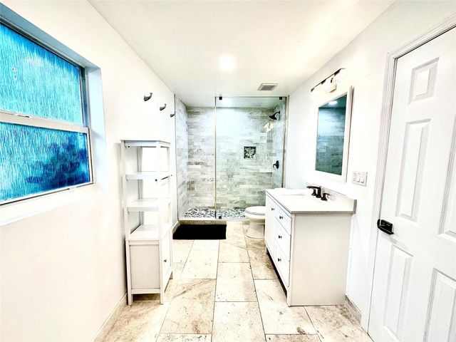 1742 NE 7th Street, Fort Lauderdale, FL 33304