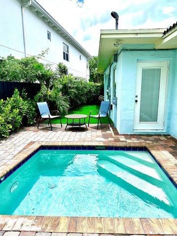 1742 NE 7th Street, Fort Lauderdale, FL 33304