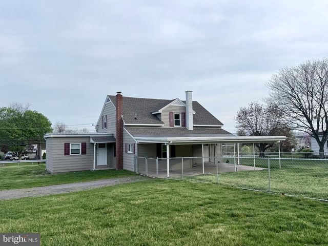 126 LOCUST ST, Elizabethville, PA 17023
