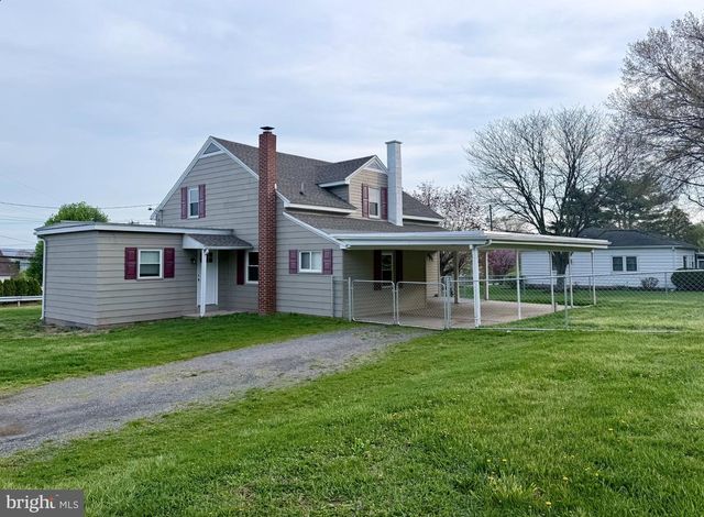 126 LOCUST ST, Elizabethville, PA 17023