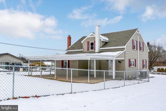 126 LOCUST ST, Elizabethville, PA 17023