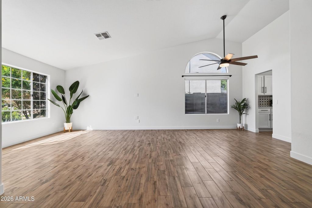 4532 E CHARLESTON Avenue, Phoenix, AZ 85032 — photo 4