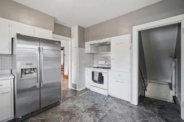 7551 27th AVENUE, Kenosha, WI 53143
