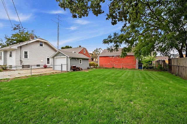 7551 27th AVENUE, Kenosha, WI 53143