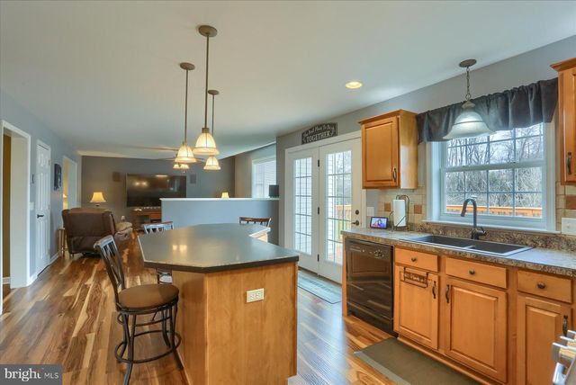 406 HIDDEN VALLEY RD, New Cumberland, PA 17070