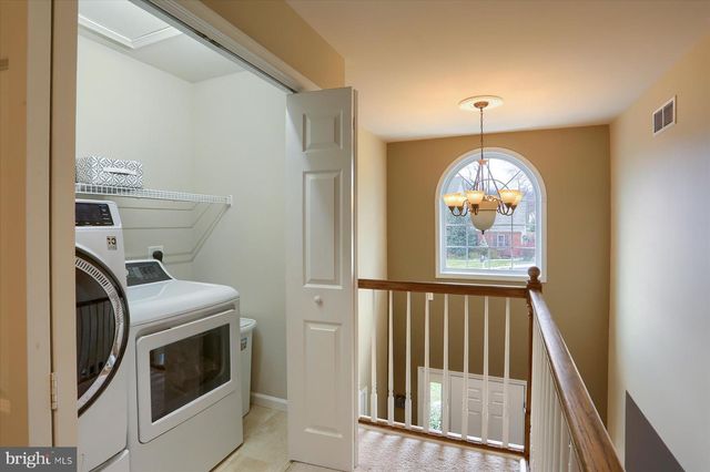 406 HIDDEN VALLEY RD, New Cumberland, PA 17070