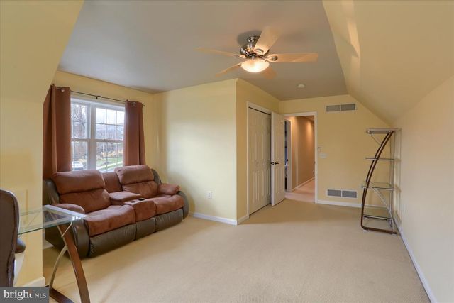 406 HIDDEN VALLEY RD, New Cumberland, PA 17070