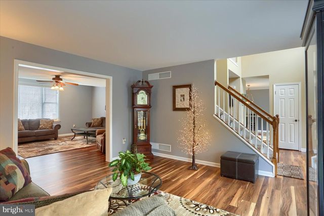 406 HIDDEN VALLEY RD, New Cumberland, PA 17070