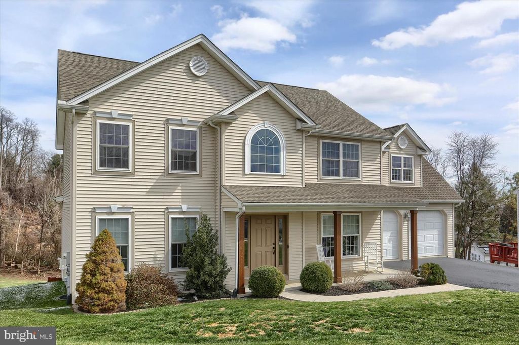 406 HIDDEN VALLEY RD, New Cumberland, PA 17070