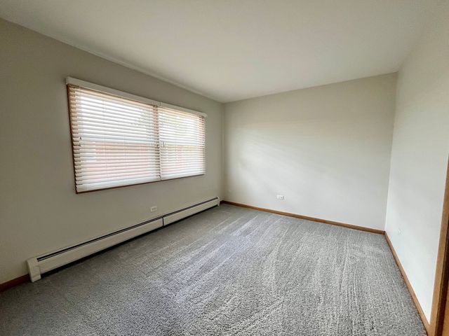 4506 Sunnyside Avenue 3, Brookfield, IL 60513