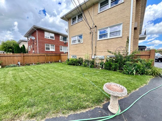 4506 Sunnyside Avenue 3, Brookfield, IL 60513
