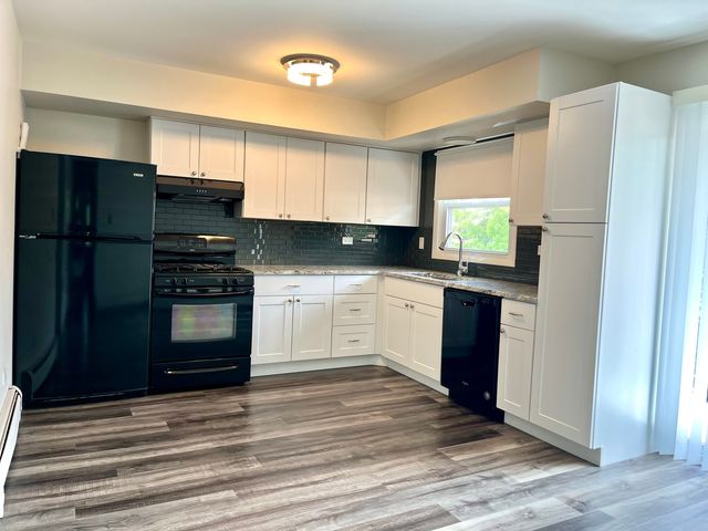 4506 Sunnyside Avenue 3, Brookfield, IL 60513