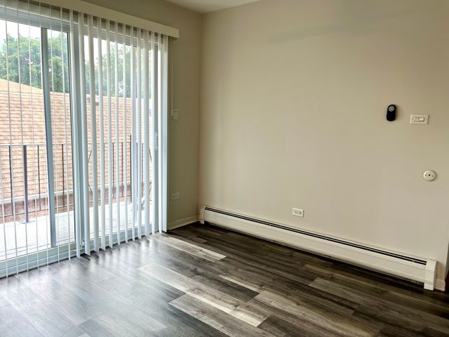 4506 Sunnyside Avenue 3, Brookfield, IL 60513